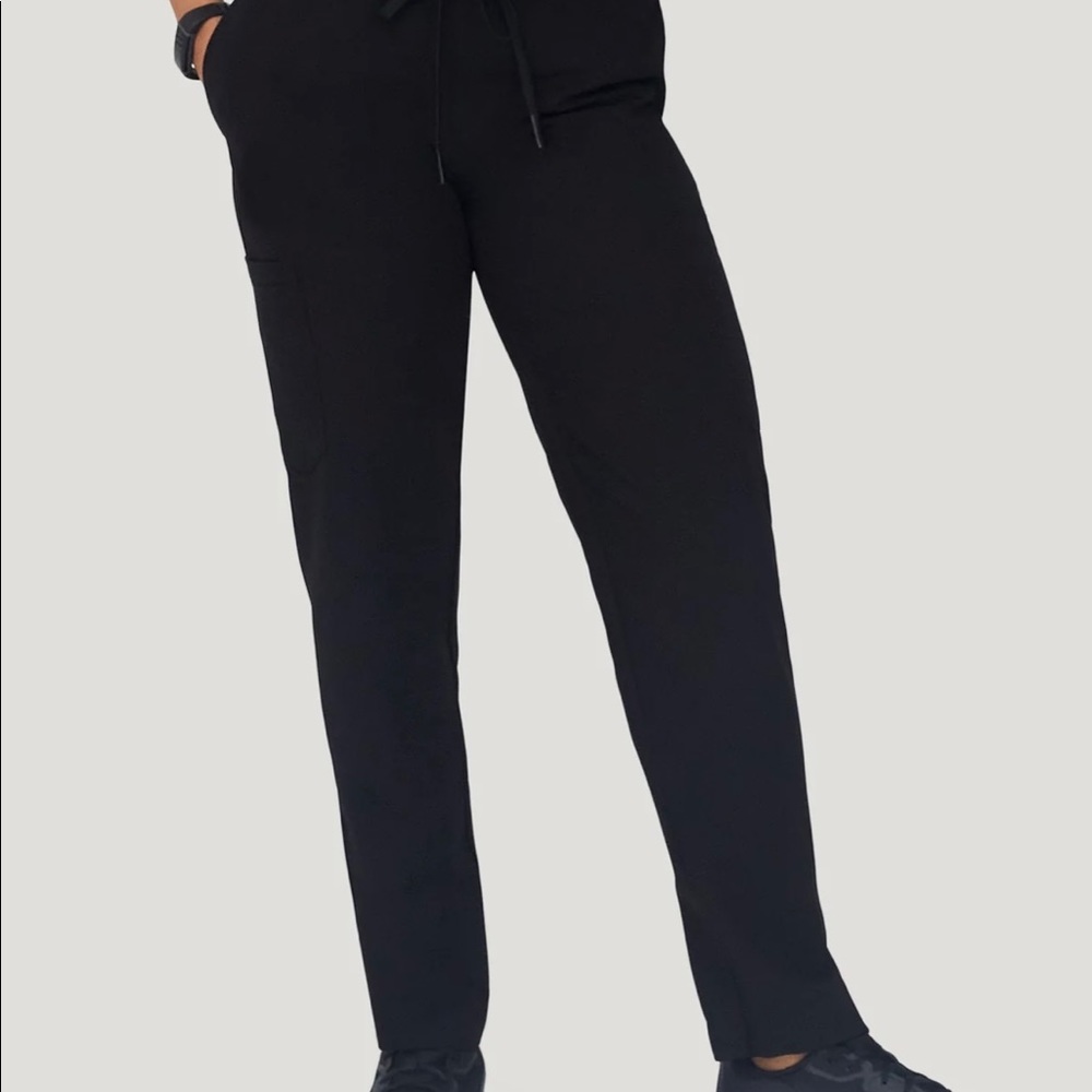 3 pairs of gently used 2xl top/ 2xl petite pant